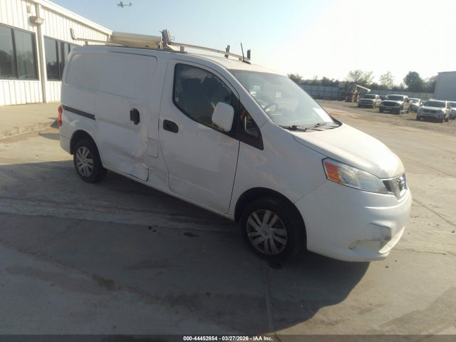 2019 NISSAN NV SV