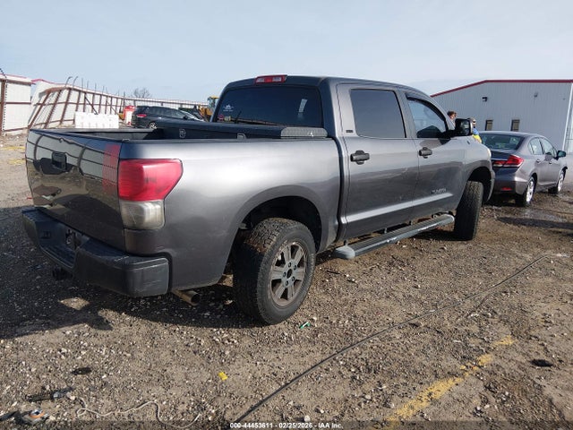 TOYOTA TUNDRA - 4