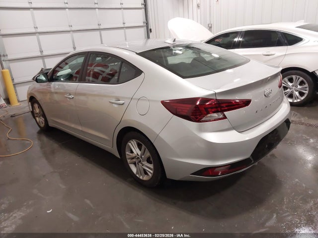 HYUNDAI ELANTRA - 3