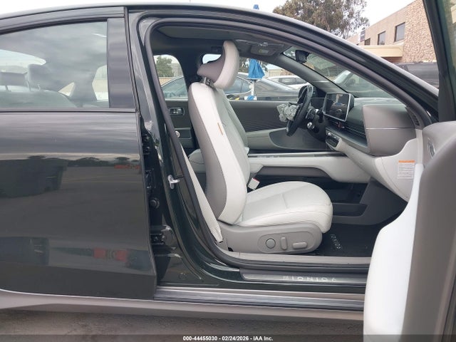 HYUNDAI IONIQ 6 LIMITED - 5