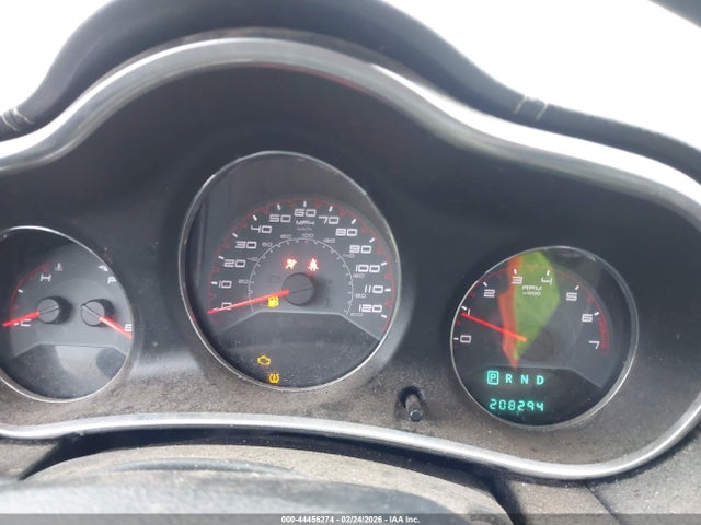 DODGE AVENGER SE - 7