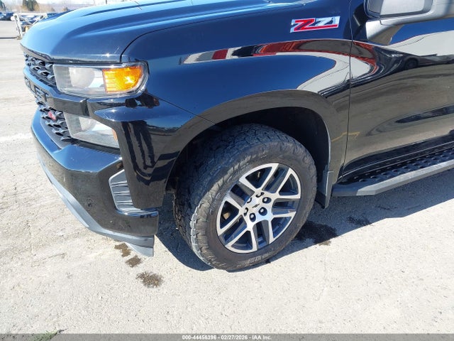 CHEVROLET SILVERADO 1500 4WD SHORT BED CUSTOM TRAIL BOSS/4WD - 6