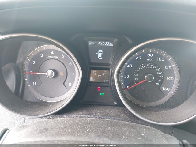 HYUNDAI ELANTRA GT - 7