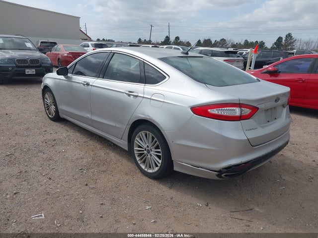 FORD FUSION SE - 3
