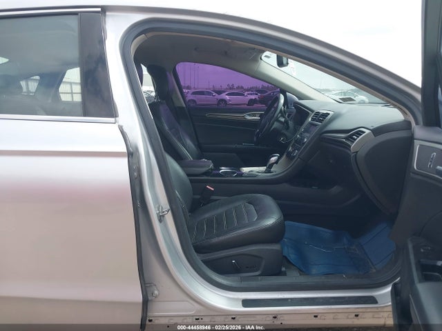 FORD FUSION SE - 5