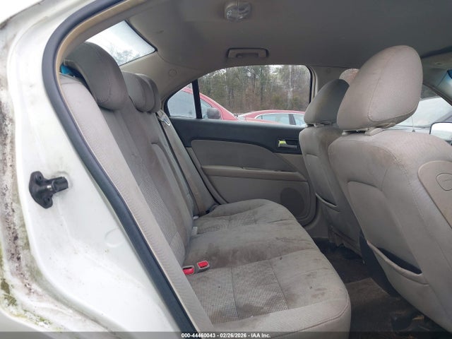 FORD FUSION SE - 8