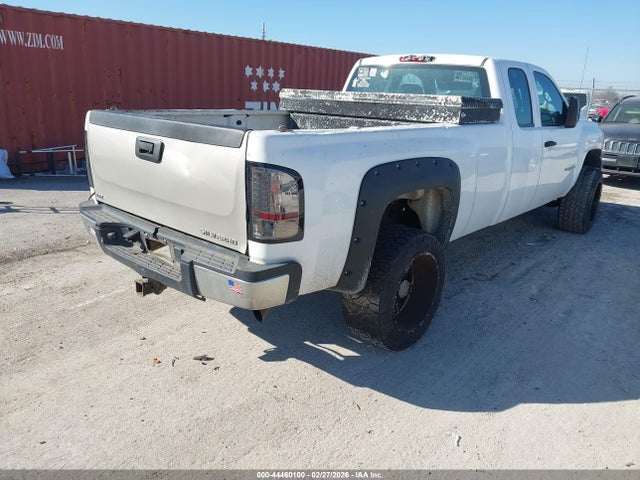 CHEVROLET SILVERADO 2500HD WORK TRUCK - 4