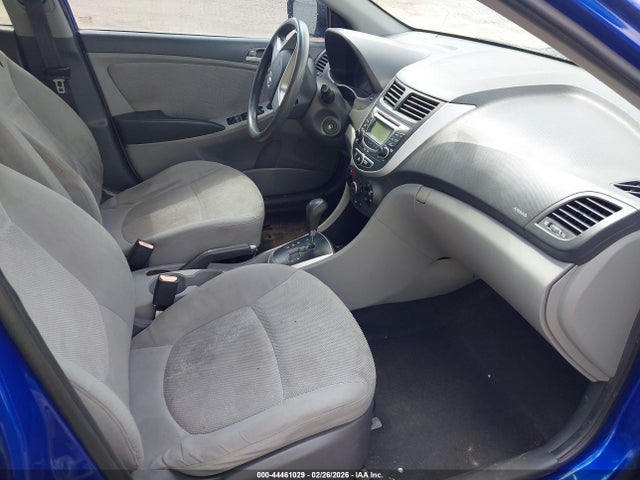 HYUNDAI ACCENT GLS - 5