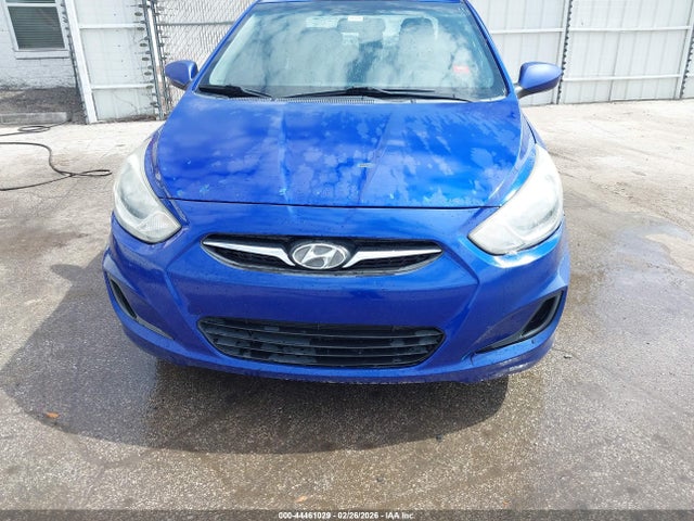 HYUNDAI ACCENT GLS - 6