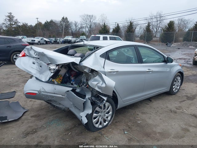 HYUNDAI ELANTRA GLS - 4