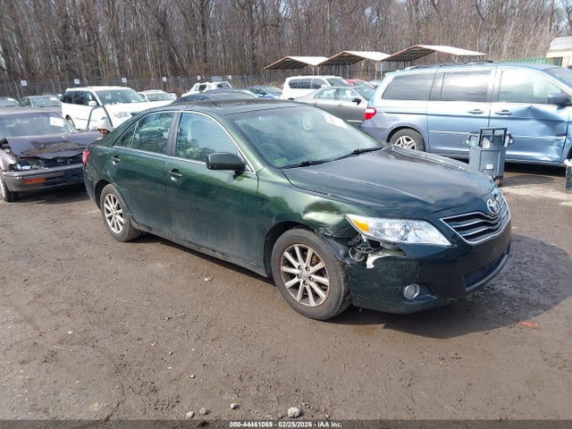 2010 TOYOTA CAMRY XLE V6