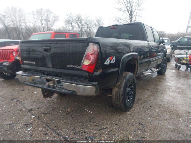 CHEVROLET SILVERADO - 4