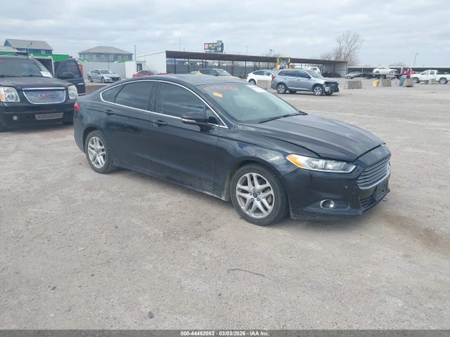FORD FUSION SE - 1