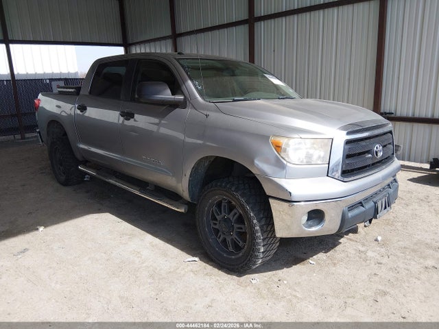TOYOTA TUNDRA - 1
