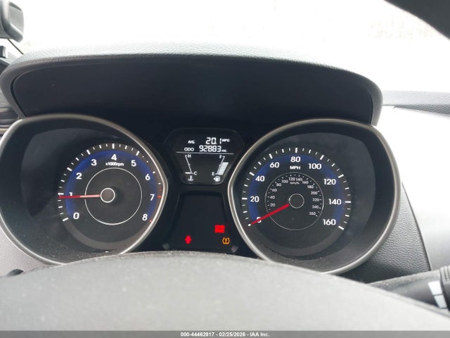 HYUNDAI ELANTRA GLS - 7