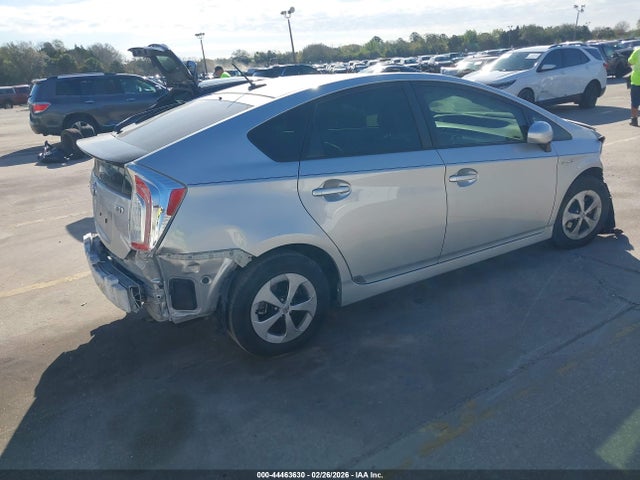 TOYOTA PRIUS - 4