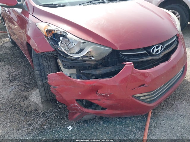 HYUNDAI ELANTRA LIMITED - 6