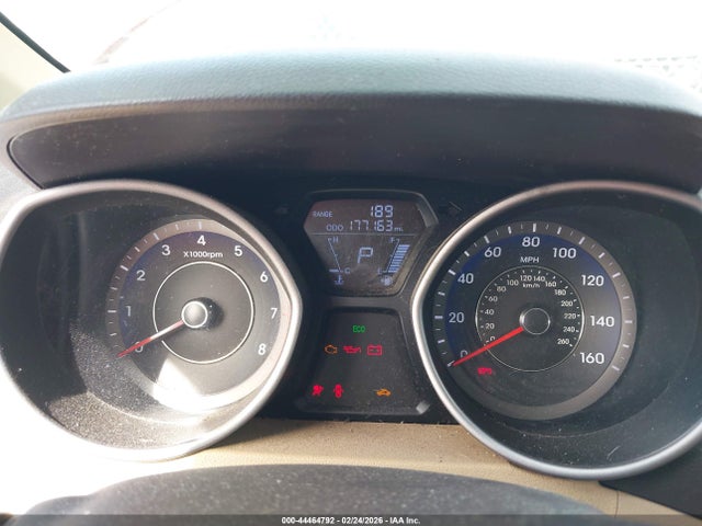 HYUNDAI ELANTRA LIMITED - 7