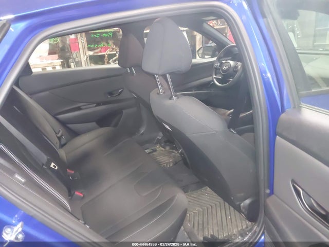 HYUNDAI ELANTRA SEL SPORT - 8