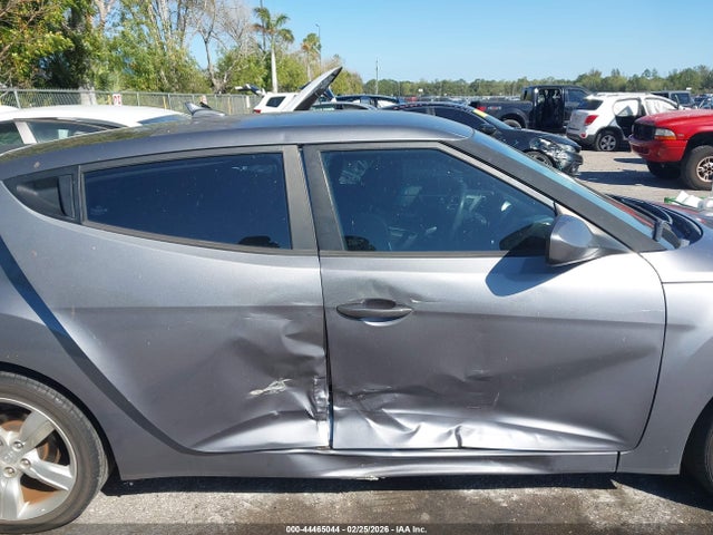 HYUNDAI VELOSTER BASE W/BLACK - 6