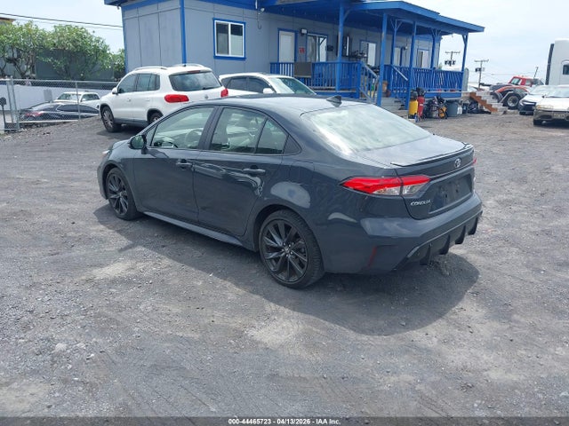 2025 Toyota COROLLA SE photo 3