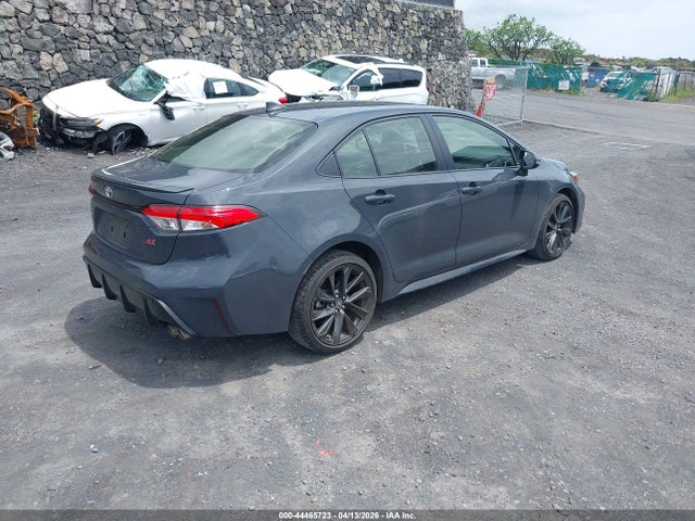 2025 Toyota COROLLA SE photo 4