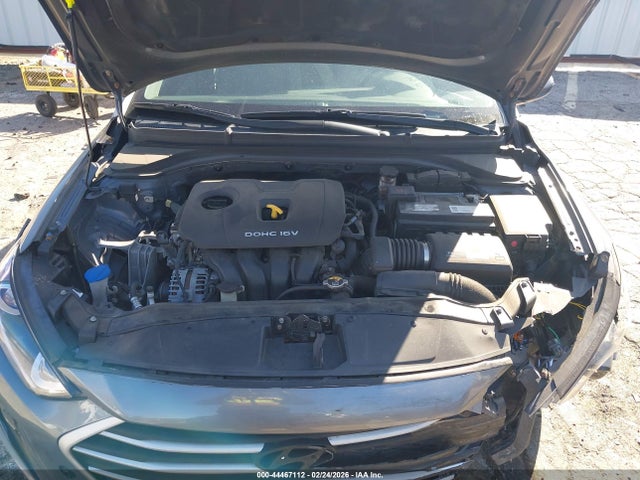 HYUNDAI ELANTRA VALUE EDITION - 10