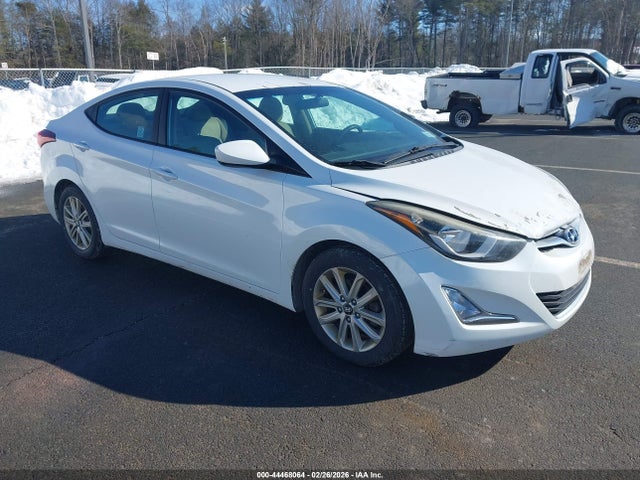 HYUNDAI ELANTRA SE - 1