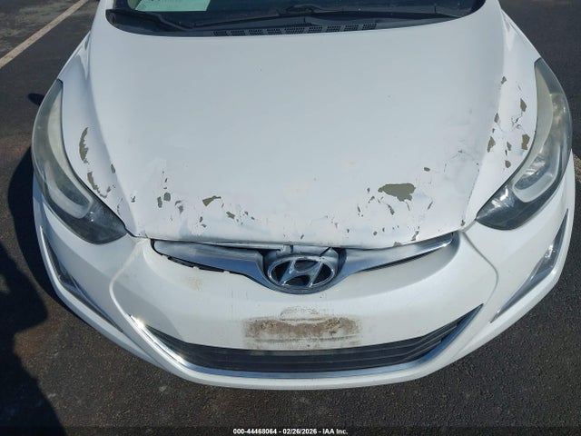 HYUNDAI ELANTRA SE - 6