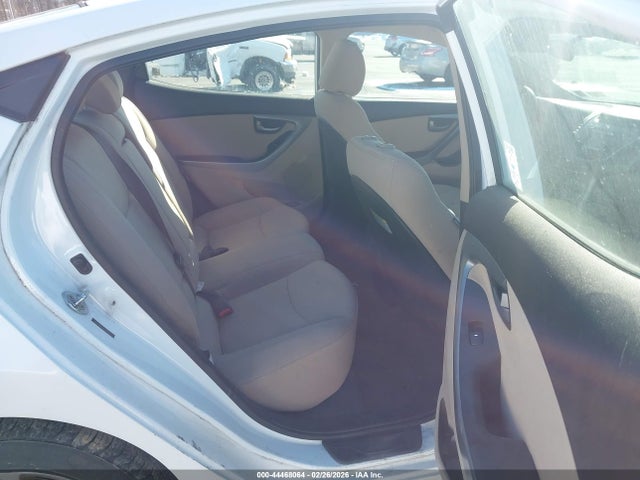 HYUNDAI ELANTRA SE - 8