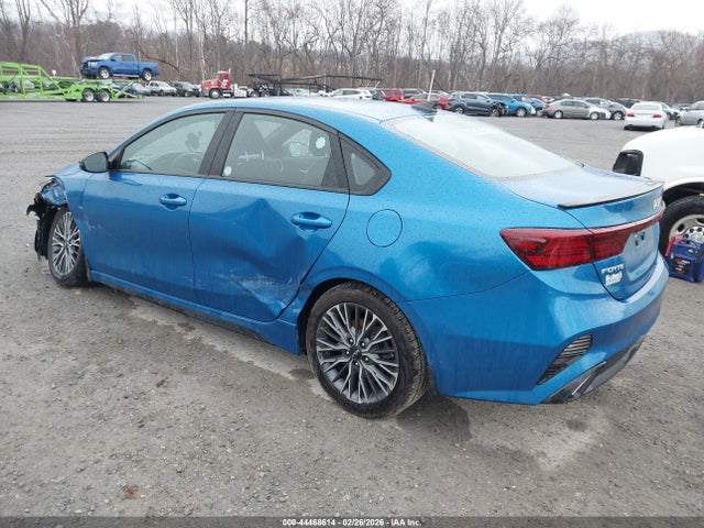 KIA FORTE GT-LINE - 3