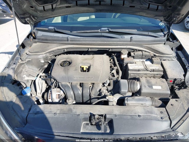 HYUNDAI ELANTRA SE - 10