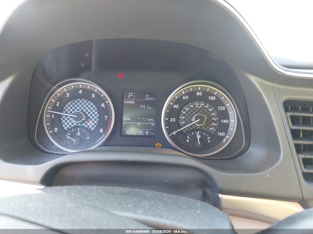 HYUNDAI ELANTRA SE - 7