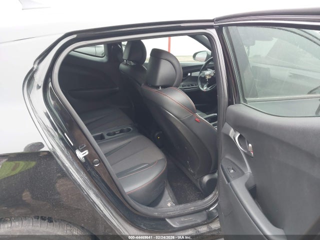 HYUNDAI VELOSTER TURBO - 8