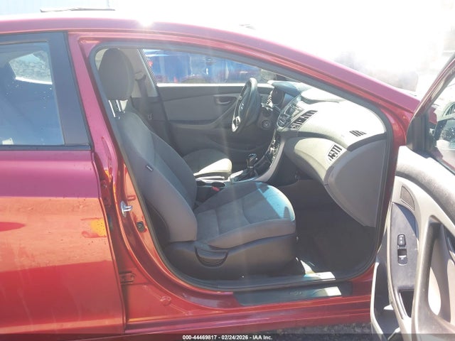 HYUNDAI ELANTRA SE - 5