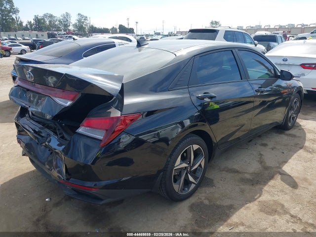 HYUNDAI ELANTRA SEL - 4