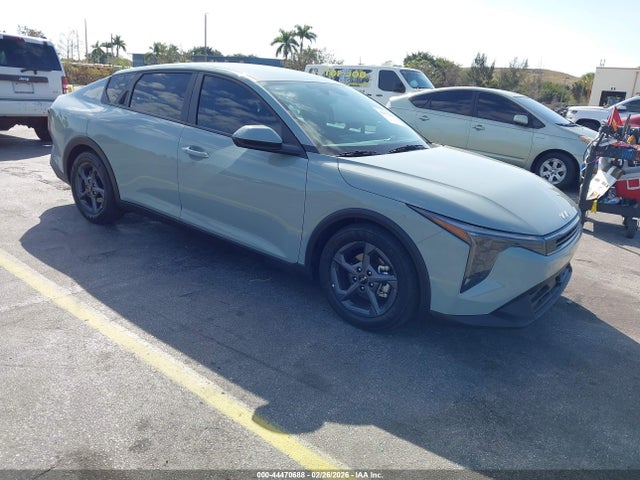 2025 KIA K4 LXS