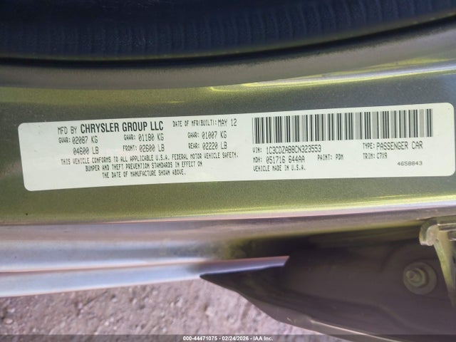 DODGE AVENGER SE - 9