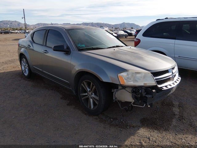 DODGE AVENGER SE - 1