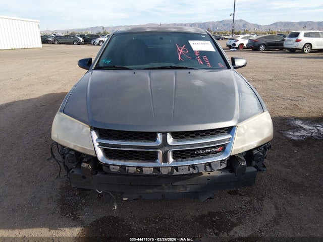 DODGE AVENGER SE - 6