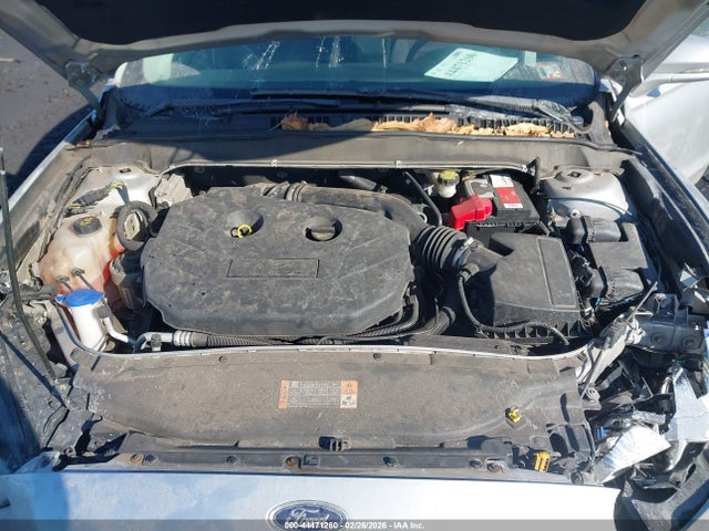 FORD FUSION SE - 10