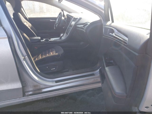 FORD FUSION SE - 5