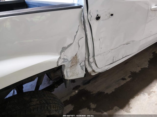 CHEVROLET COLORADO LT - 6