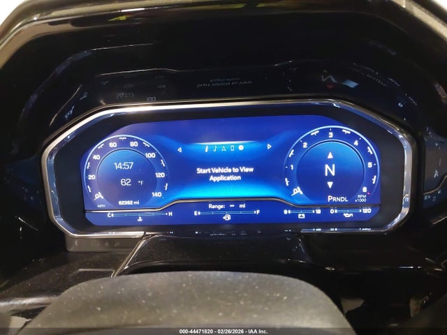 CHEVROLET SILVERADO 1500 4WD STANDARD BED LT - 7