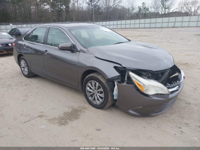 2016 TOYOTA CAMRY LE