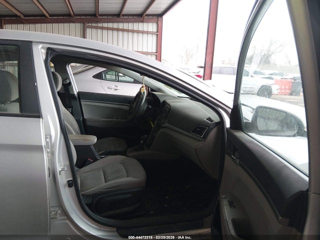 HYUNDAI ELANTRA SE - 5