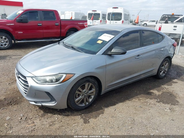 صورة 2 لـ 2017 Hyundai ELANTRA SE