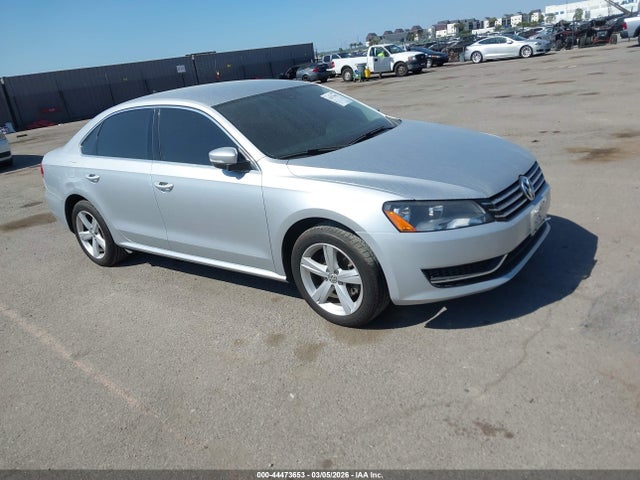 2014 VOLKSWAGEN PASSAT 1.8T SE