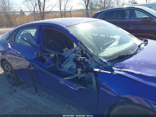 HYUNDAI ELANTRA SEL - 6