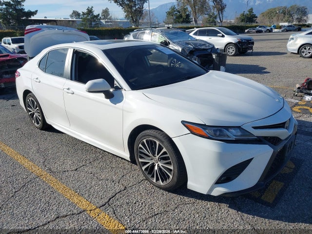 TOYOTA CAMRY - 1